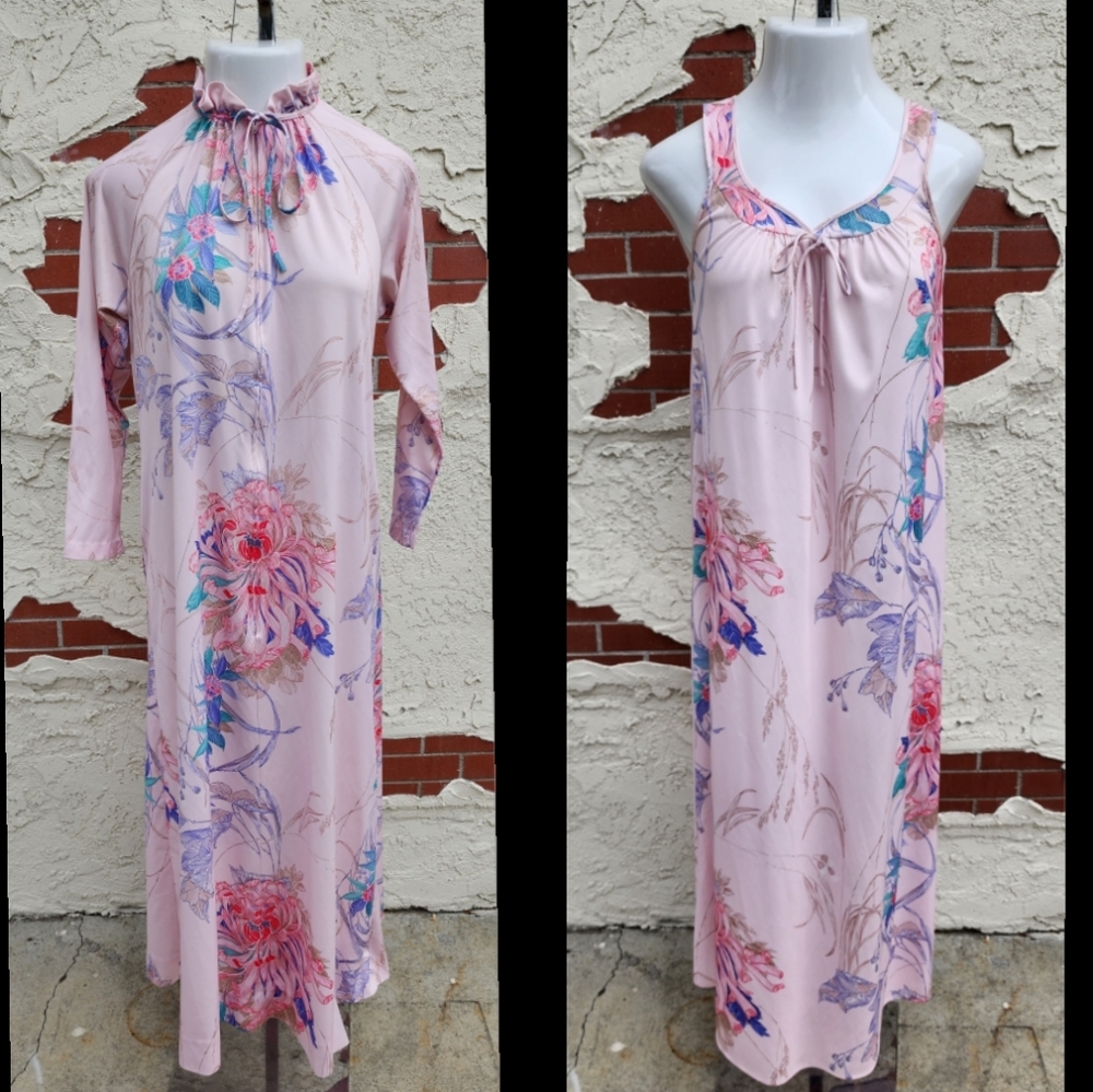 P Petites ? Small ? vintage 60's ? 70's ? TRAVEL-LITE robe long nightgown dress
